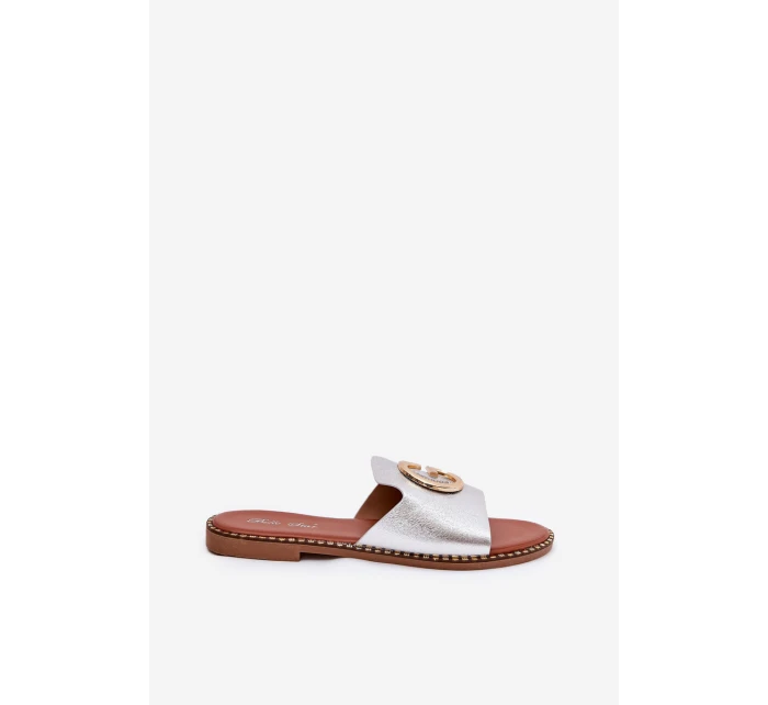 Ekokožené Ploché Sandály Pro Ženy S Dekorativním Detalem Stříbrné Frelie Ekokožené Ploché Sandály Pro Ženy S Dekorativním Detalem Stříbrné Frelie