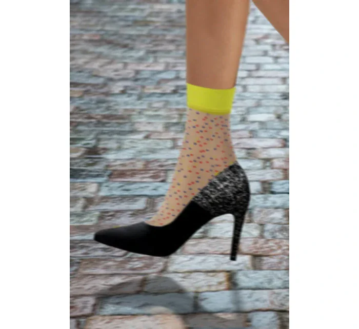 NYLONOVÁ PONOŽKA NYLONOVÁ PONOŽKA