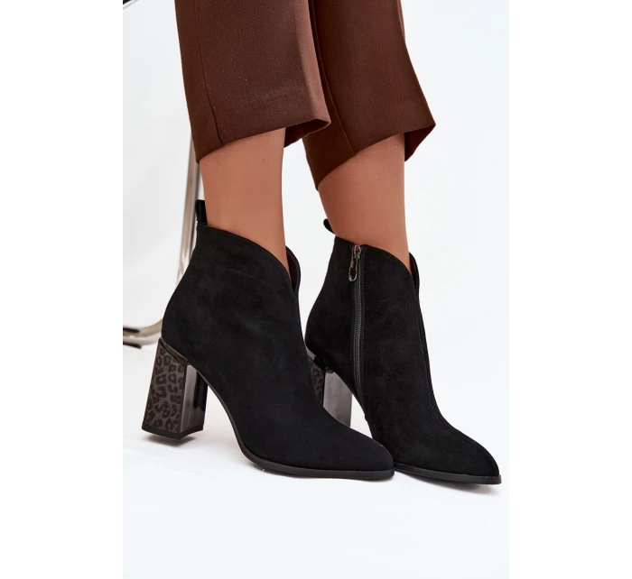 Kožené semišové dámské kotníkové boty na podpatku s Černé model 21711901 - Boto