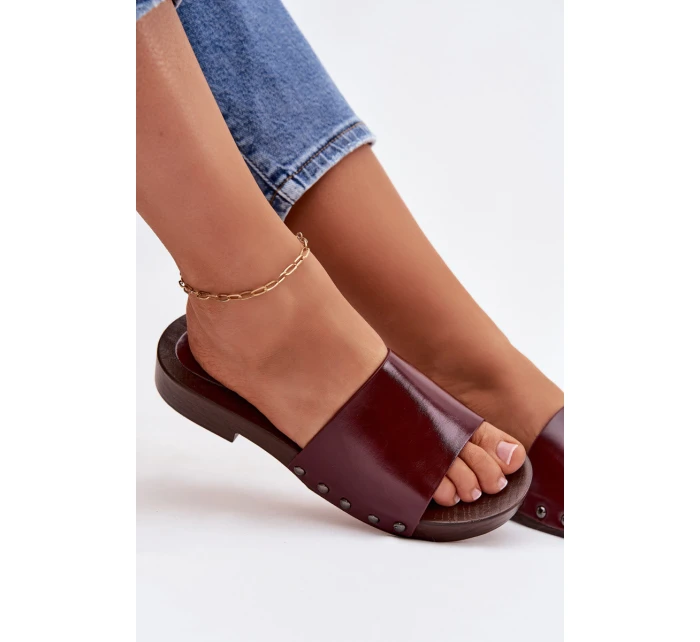 Dámské pantofle s přezkami na nízkém podpatku bordó Brinalle