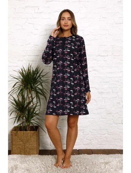 Dámská noční košile K13023 tm. modrá s plameňáky - La Penna Dámská noční košile K13023 tm. modrá s plameňáky - La Penna