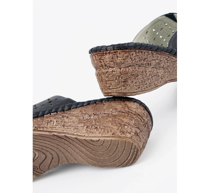 Jedinečné nazouváky dámské tmavě modré na klínku Jedinečné nazouváky dámské tmavě modré na klínku