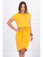 Šaty s obálkovým spodním dílem v hořčicové barvě Šaty s obálkovým spodním dílem v hořčicové barvě