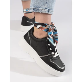 Trendy  tenisky černé dámské bez podpatku