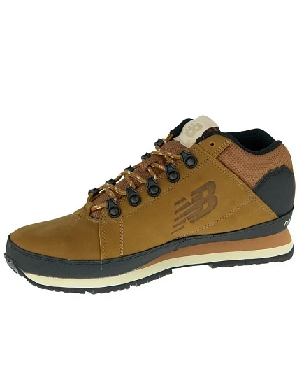 Boty M model 18925941 - New Balance