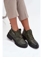 Nízké zateplené dámské boty na klínku s ozdobným páskem tmavě zelené model 21712781 - Boto