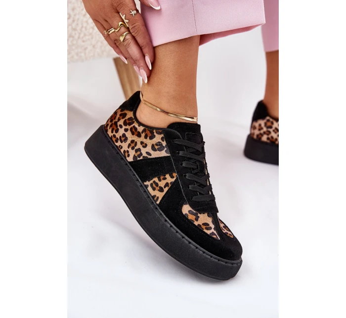 Dámské Tenisky S Vzorem Na Platformě Černé model 21689453 - Boto Dámské Tenisky S Vzorem Na Platformě Černé model 21689453 - Boto