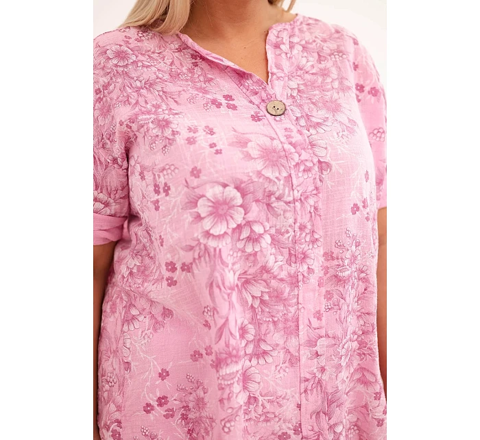 Dámská bavlněná halenka Plus Size s krátkým rukávem a ozdobným knoflíkem světle růžová