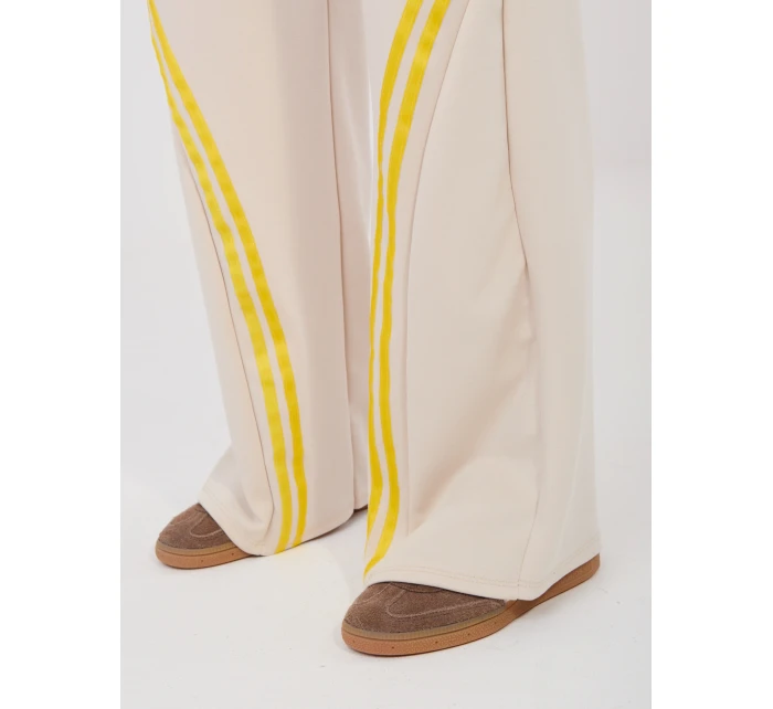 Spodnie dresowe IT DR model 22027592 beżowy - FPrice Spodnie dresowe IT DR model 22027592 beżowy - FPrice