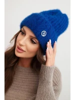 Dámská zimní čepice z huňaté příze a s knoflíkem model 21441810 - K-Fashion
