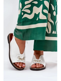 Sandály Na Ploché Podpatky S Dekorací Eko Kůže Bílé model 21685882 - Boto