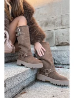 Kožené semišové dámské kozačky s přezkami zateplené Big Star OO274A182 béžové Kožené semišové dámské kozačky s přezkami zateplené Big Star OO274A182 béžové