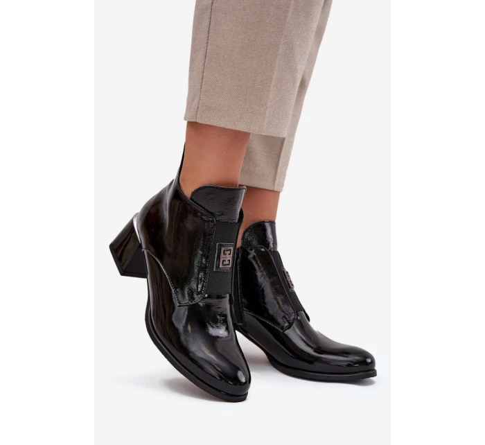 Kožené lakované kotníkové boty na klocku s ozdobným detailem zateplené Zazoo 60560 Černé