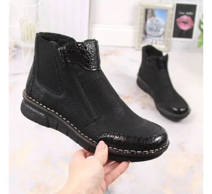 Pohodlné zateplené boty na zip Rieker W RKR555 Pohodlné zateplené boty na zip Rieker W RKR555