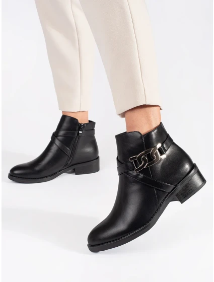 Komfortní kotníčkové boty dámské na plochém podpatku Komfortní kotníčkové boty dámské na plochém podpatku