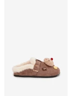 Dámské pantofle s ozdobami a přezkou vyhřívané kožešinou hnědé model 21772630 - Boto Dámské pantofle s ozdobami a přezkou vyhřívané kožešinou hnědé model 21772630 - Boto