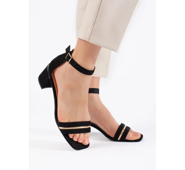 Moderní sandály dámské černé na širokém podpatku Moderní sandály dámské černé na širokém podpatku