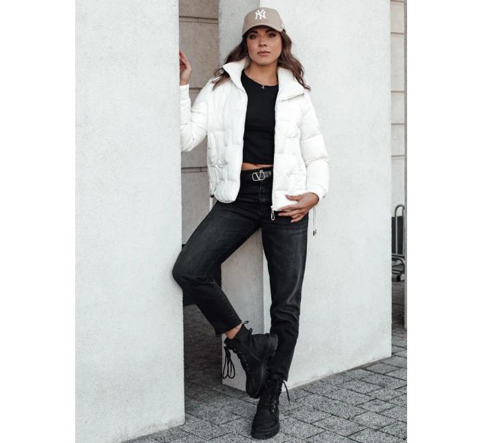 Dámská zimní bunda krátká prošívaná s kapucí bílá Dstreet model 21980741 - FashionStreet