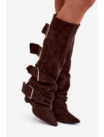 Dámské kozačky na sloupku a zlatými přezkami – čokoládové Isavelle Dámské kozačky na sloupku a zlatými přezkami – čokoládové Isavelle