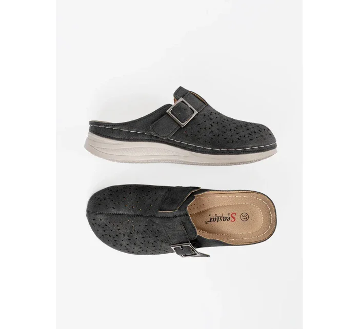 Pohodlné  nazouváky černé dámské na plochém podpatku