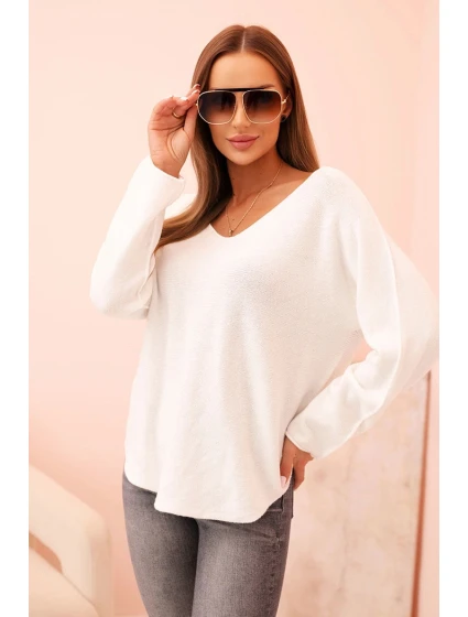 Dámský svetr s viskózou a výstřihem do V bílý
