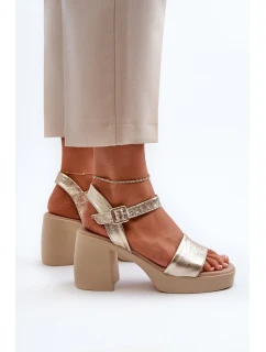 Zazoo 40386 Dámské Kožené Sandály Na Klínu Zlaté