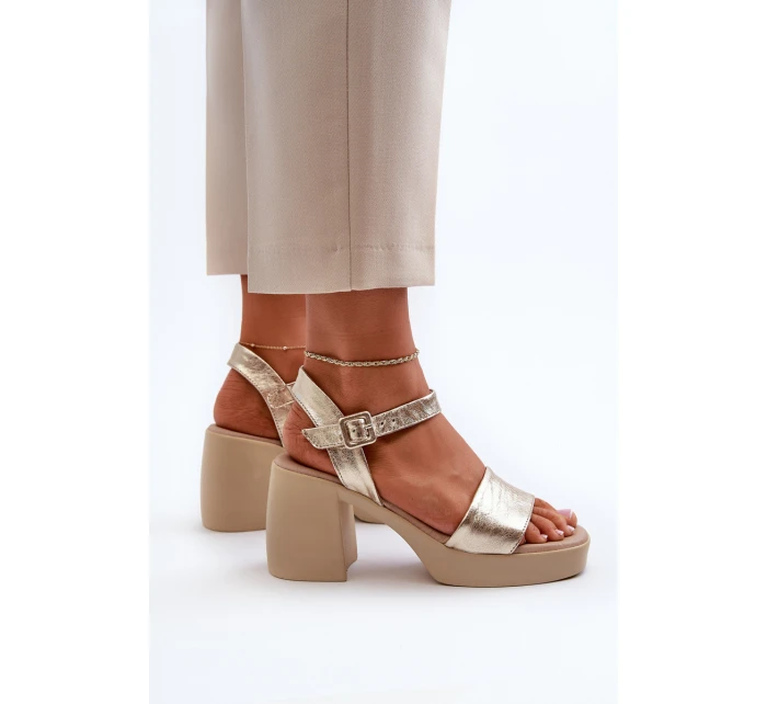 Zazoo 40386 Dámské Kožené Sandály Na Klínu Zlaté