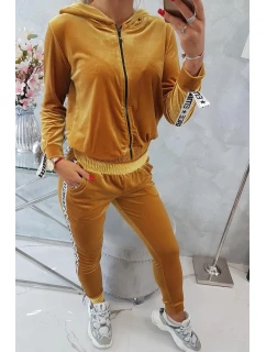 Velurová souprava s ozdobnými model 21752920 hořčicová - K-Fashion