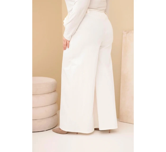 Dámské kalhoty Plus Size s širokou nohavicí a ozdobným květem v pase ecru