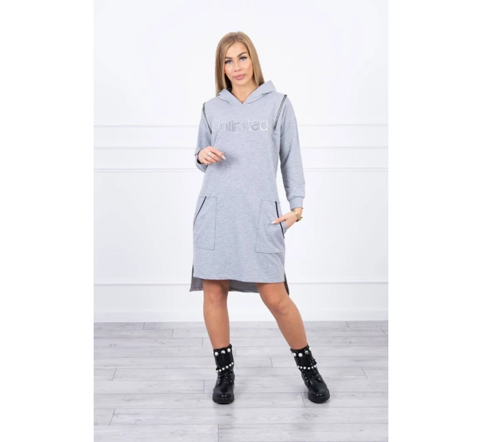 Neomezené šedé šaty Neomezené šedé šaty