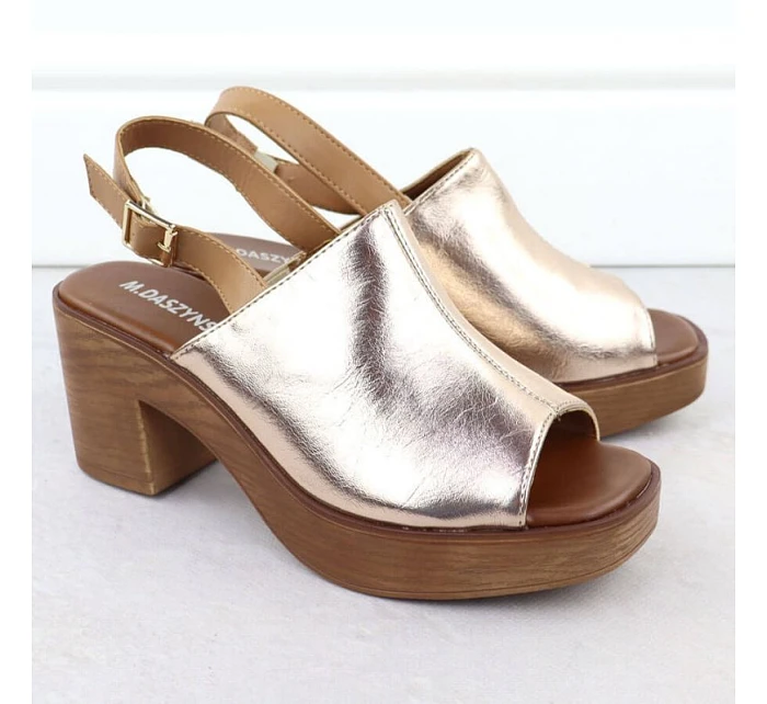 Dámské zlaté sandály na jehlovém podpatku M.Daszynski model 22051585 - M. Daszyński