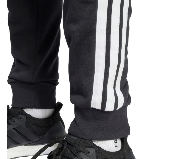Kalhoty adidas Essential 3-Stripes French Terry M JD1881 Kalhoty adidas Essential 3-Stripes French Terry M JD1881