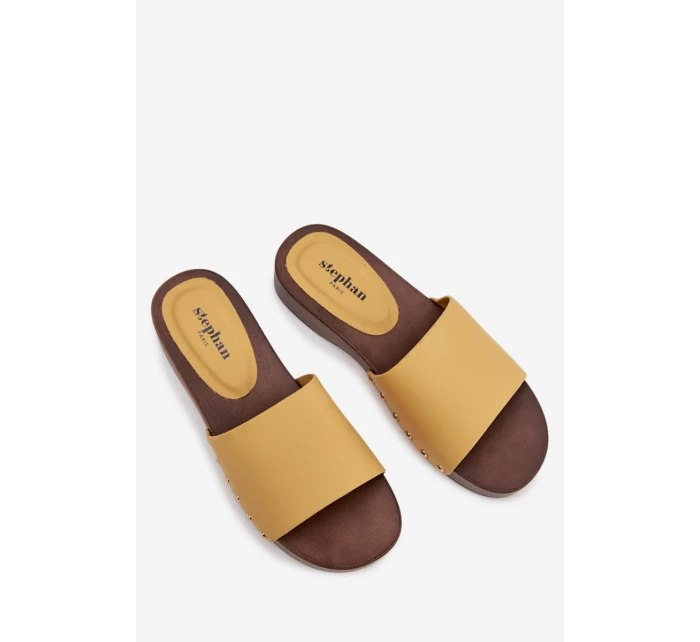 Dámské pantofle s žluté model 21918796 - Boto