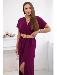 Dlouhé šaty s ozdobným páskem švestka