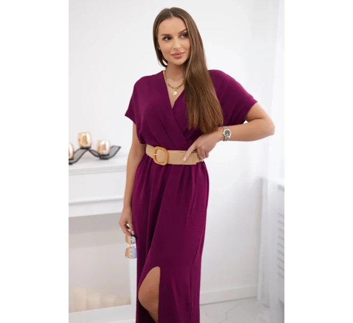 Dlouhé šaty s ozdobným páskem švestka