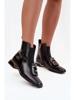 Kožené lakované dámské kotníkové boty na nízkém podpatku s ozdobou model 21715514 Černé - D&A