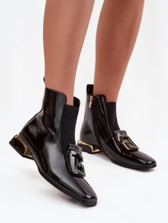 Kožené lakované dámské kotníkové boty na nízkém podpatku s ozdobou model 21715514 Černé - D&A