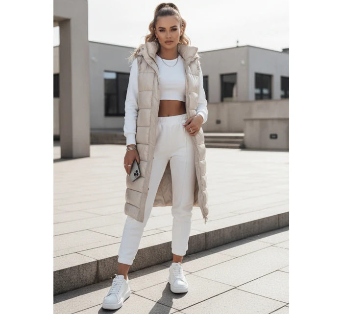 Dámská prošívaná vesta bílá Dstreet model 21994761 - FashionStreet Dámská prošívaná vesta bílá Dstreet model 21994761 - FashionStreet