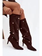 dámské kozačky na jehlovém podpatku se zlatými ozdobami hnědé model 21757799 - Boto