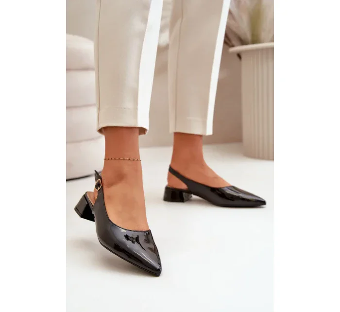 Lakované baleríny na nízkém podpatku se  černé model 20505378 - Kesi