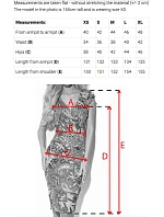 model 22112277 Elegantní dlouhé šaty s obálkovým výstřihem a rozparkem lahvově zelené - numoco