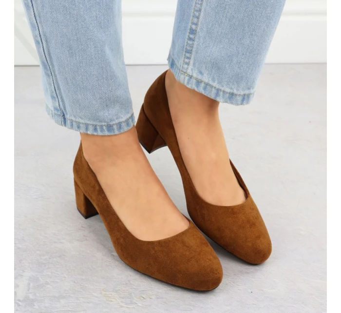 Velbloudí semišové lodičky na klínku Sergio Leone PB291 Velbloudí semišové lodičky na klínku Sergio Leone PB291