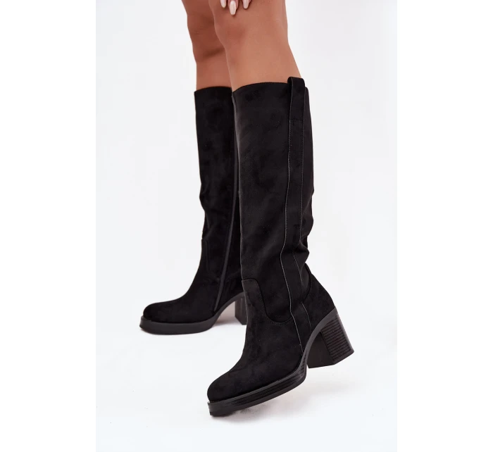 Dámské zimní kozačky na masivním podpatku černé model 21715035 - Boto Dámské zimní kozačky na masivním podpatku černé model 21715035 - Boto