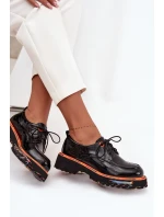 Kožené dámské lakované polobotky model 21712382 Černé - Artiker