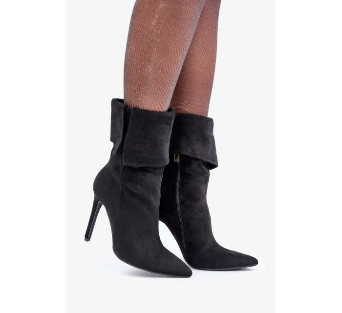 Kotníkové boty na jehlovém podpatku s ohrnutým svrškem černé model 21881049 - Kesi