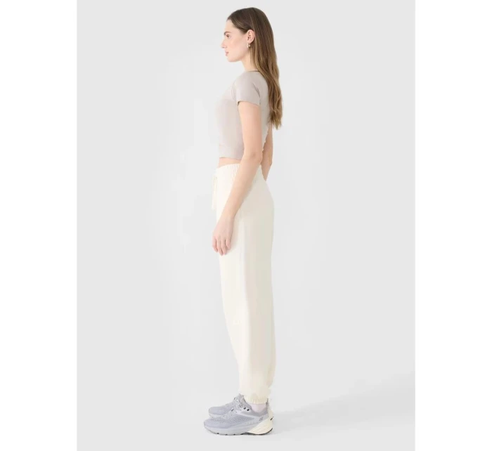 Dámské tepláky jogger model 21433189 dámské - 4F Dámské tepláky jogger model 21433189 dámské - 4F