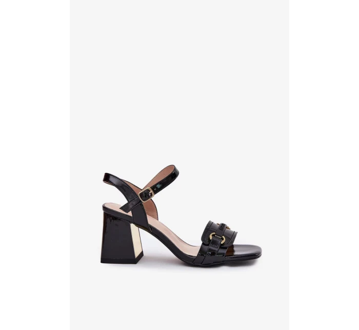 Dámské lakované kožené sandály na sloupku - černé Mevonelle Dámské lakované kožené sandály na sloupku - černé Mevonelle