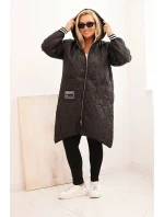 Dámská bunda Plus Size prošívaná s kapucí a model 21297096 manžetami černá - K-Fashion