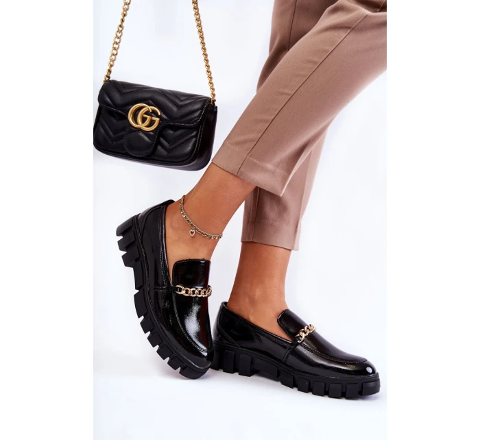 Lakované boty s řetízkem Černe model 21600732 - SERGIO LEONE