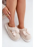 Pantofle S Mašlí A Ozdobami Béžové model 21680837 - Boto Pantofle S Mašlí A Ozdobami Béžové model 21680837 - Boto